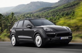 Porsche Cayenne S Diesel, side, action