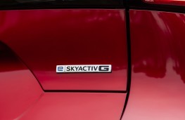 Mazda CX-5, 2026, badge