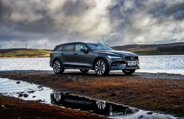 Volvo V60 Cross Country, 2019, front, static