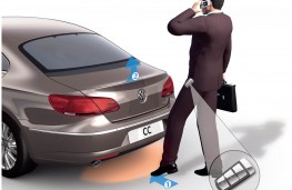Volkswagen CC, Easy Open boot system (graphic)