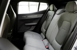Volvo EX30 Cross Country, 2025, rear seats