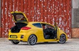 Kia pro_cee'd GT 2015, doors open