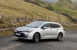 Toyota Corolla Touring Sports, 2026, front, action