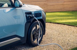 Kia EV3, 2025, charging
