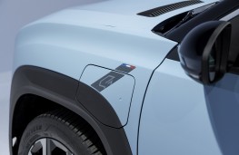 Renault 4 E-Tech, 2024, charging port