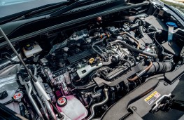 Toyota C-HR PHEV, 2026, engine