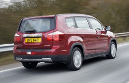 Chevrolet Orlando rear