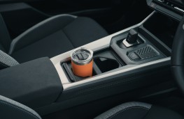 Dacia Bigster, 2025, console