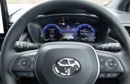 Toyota Corolla Touring Sports, 2026, instrument panel