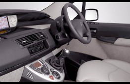 Citroen C8, interior