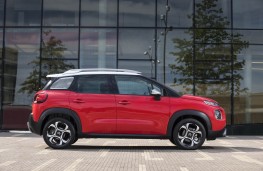 Citroen C3 Aircross, side static