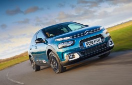 Citroen C4 Cactus, front action