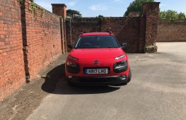 Citroen C4 Cactus, front