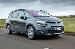 Citroen Grand C4 Picasso, front action