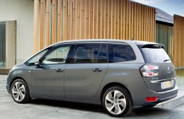 Citroen Grand C4 Picasso, side static 