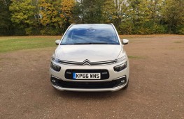Citroen Grand C4 Picasso, front
