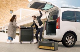 Citroen E-Berlingo loading