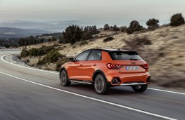 Audi A1 citycarver, 2019, rear, action