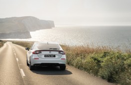 Honda Civic e:HEV, 2025, rear