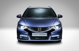 Honda Civic Tourer, front