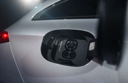 Mercedes-Benz CLA Shooting Brake, 2025, charging port