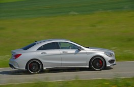 Mercedes CLA 45 AMG, side