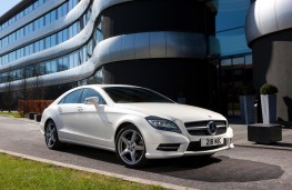 Mercedes CLS Coupe, side