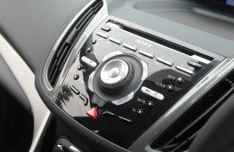 Ford C-MAX, Sony radio