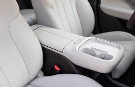 GAC Aion UT, 2025, centre console