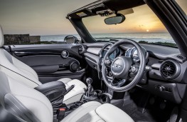 MINI Cooper Convertible, 2016, interior