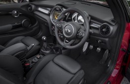 MINI Cooper S Convertible, interior