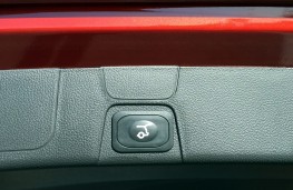 Ford C-MAX, power tailgate