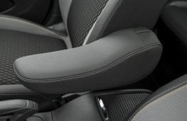 Vauxhall Crossland X, 2017, armrest