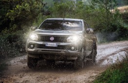 Fiat Fullback Cross, 2017, front