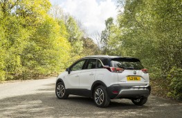 Vauxhall Crossland X, 2017, rear, static