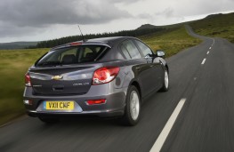 Chevrolet Cruze hatchback, rear, action