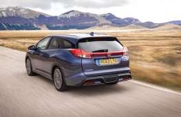 Honda Civic Tourer, rear, action
