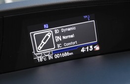 Honda Civic Tourer, adaptive rear suspension display