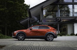 Mazda CX-30, 2026, side