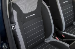Dacia Sandero Stepway, front seats