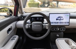 GAC Aion UT, 2025, dashboard