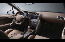 DS 4 2015, interior