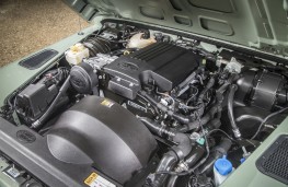 Land Rover Defender Heritage Edition 2015, engine