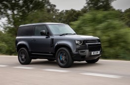 Land Rover Defender 90 V8, 2021, front