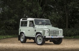 Land Rover Defender Heritage Edition 2015, side, static