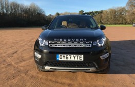 Land Rover Discovery Sport, front