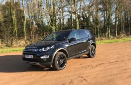 Land Rover Discovery Sport, front