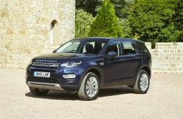 Land Rover Discovery Sport, front quarter