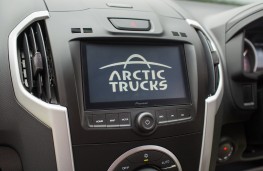 Isuzu D-Max Arctic Truck AT35, 2017, display screen