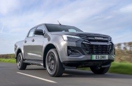 Isuzu D-Max EV, 2026, front, action